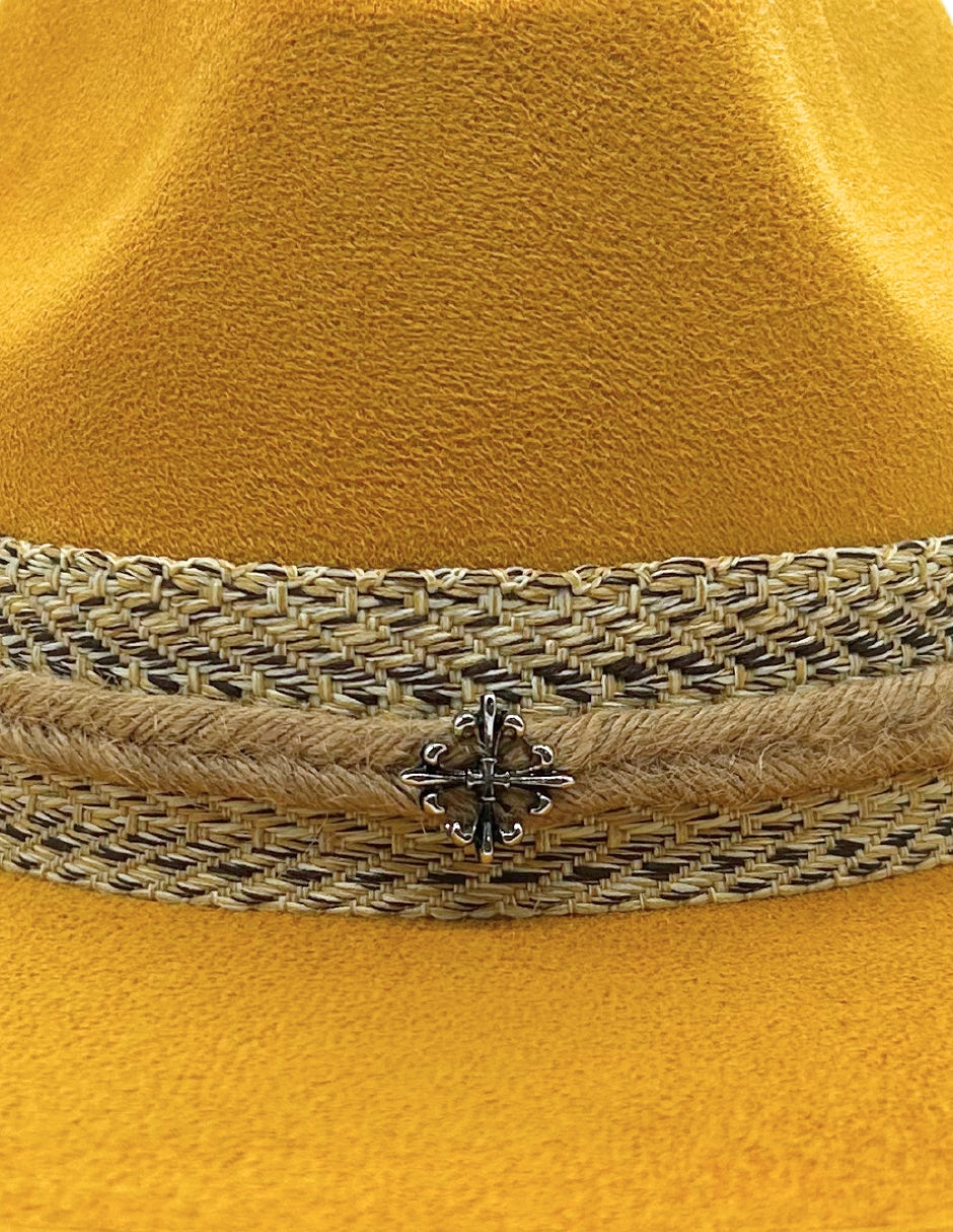 Sombrero Fedora de Autor en color amarillo, modelo BILBAO.