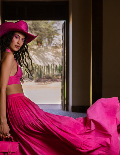 Texana de Autor en gamuza con banda artesanal, modelo RÒSEO.