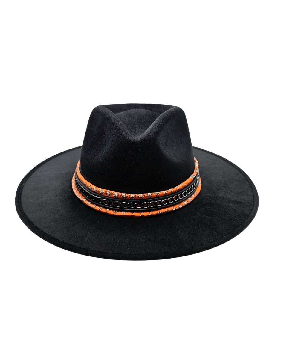 Sombrero en color negro con toquilla naranja personalizada, modelo JOHAN.