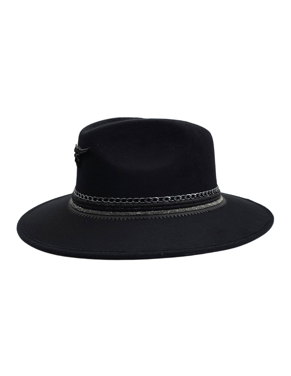 Sombrero Explorer de autor en color negro, modelo THAURUS BLACK.